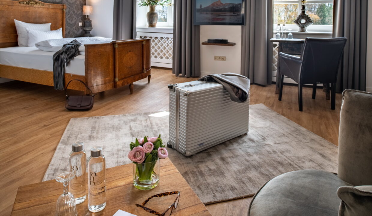 motorradhotels info schlossrattey_10