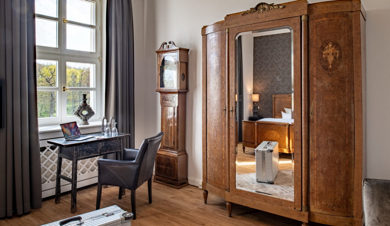 motorradhotels info schlossrattey_11