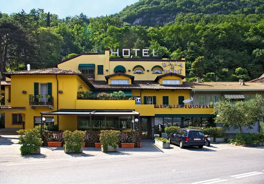Hotel Ristorante Pizzeria Baia di Parè