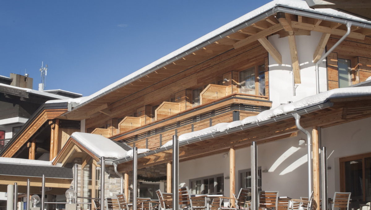 motorradhotels_info_hotel_nassfeld_02